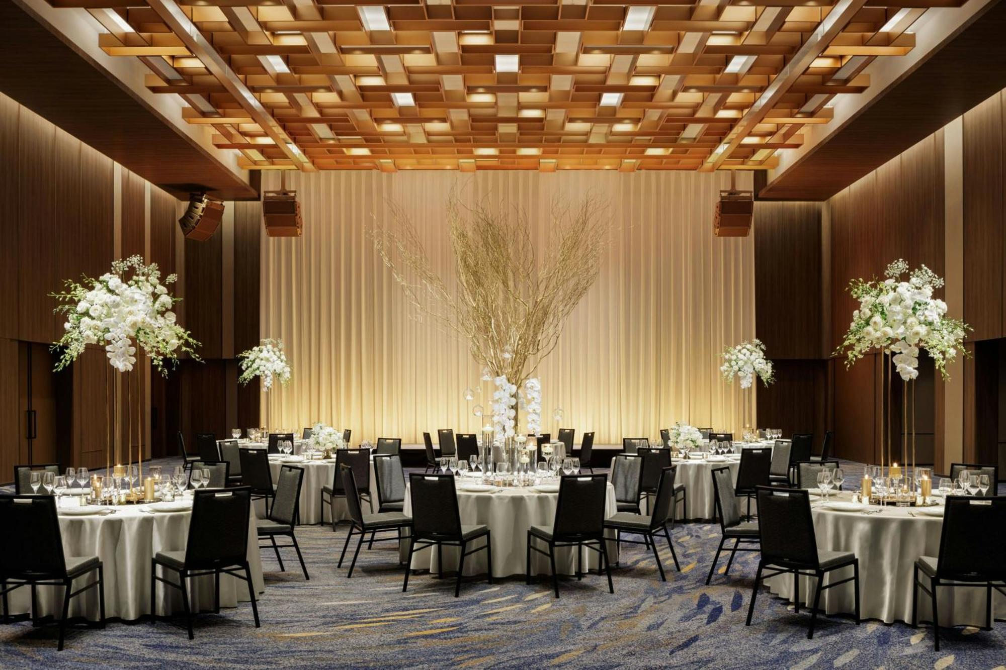The Osaka Station Hotel, Autograph Collection 外观 照片