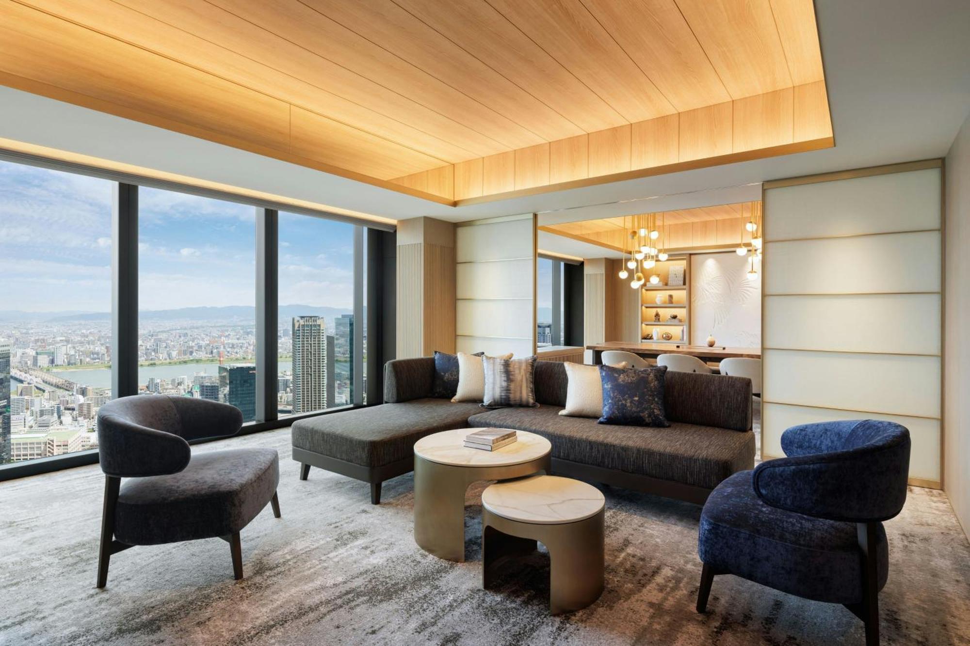 The Osaka Station Hotel, Autograph Collection 外观 照片